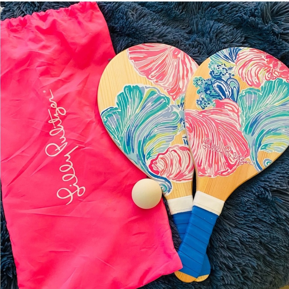 Lilly Pulitzer paddle and ball set